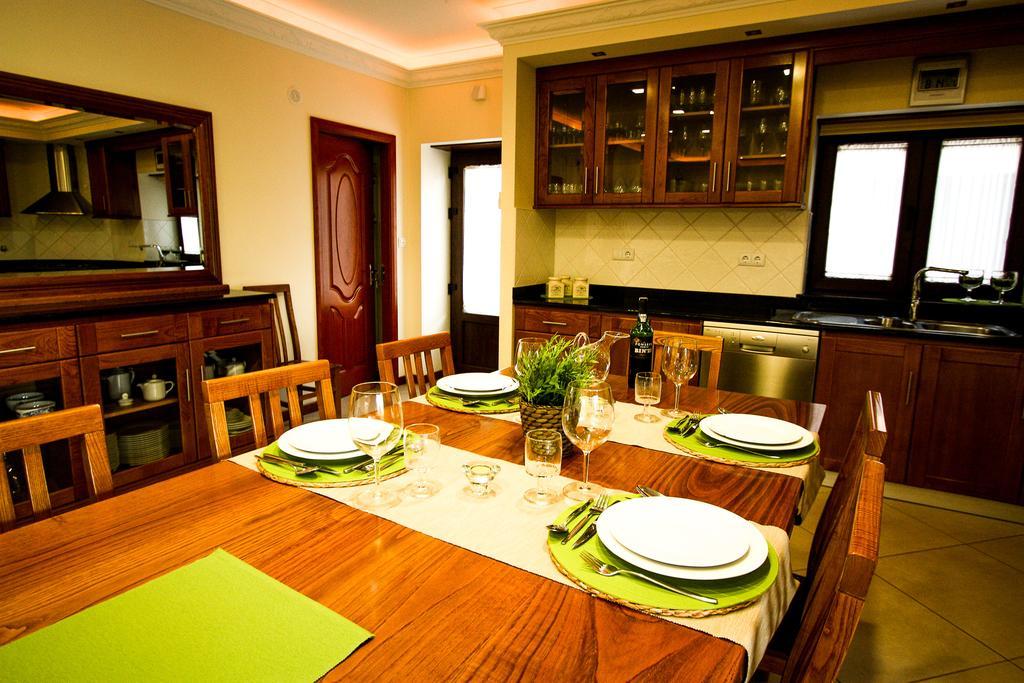 アルコス・デ・ヴァルデヴェス Quinta Da Touralヴィラ 部屋 写真