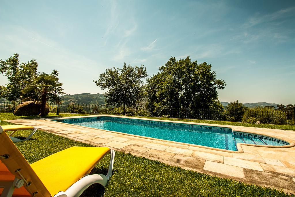アルコス・デ・ヴァルデヴェス Quinta Da Touralヴィラ 部屋 写真